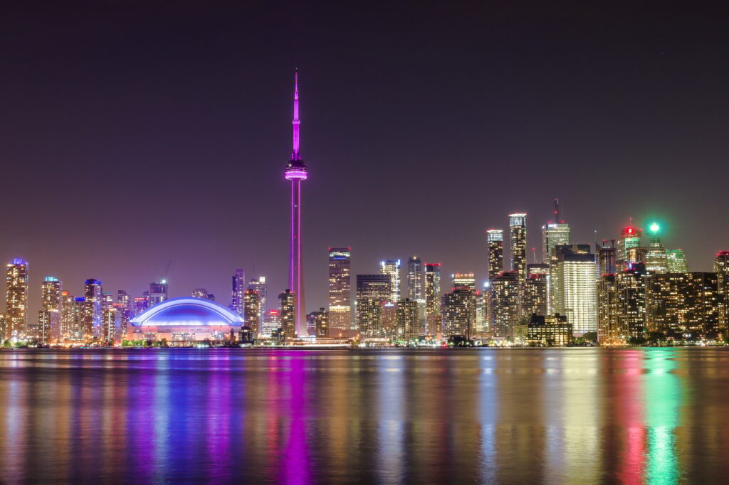 Toronto skyline in night time - clear to launch dental marketing provides dental marketing services to Toronto dentists